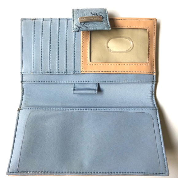 Gloria Vanderbilt Wallet Like New - Picture 3 of 3